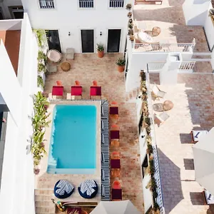 Casa Rosa With Pool In Centre Villa Olhão
