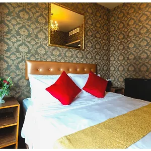 4* Отель Ramada Grand Tsim Sha Tsui